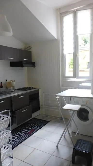 Apartement Au Calme, Cour, Pres Du Metro, Centre Toulouse 0*,  France